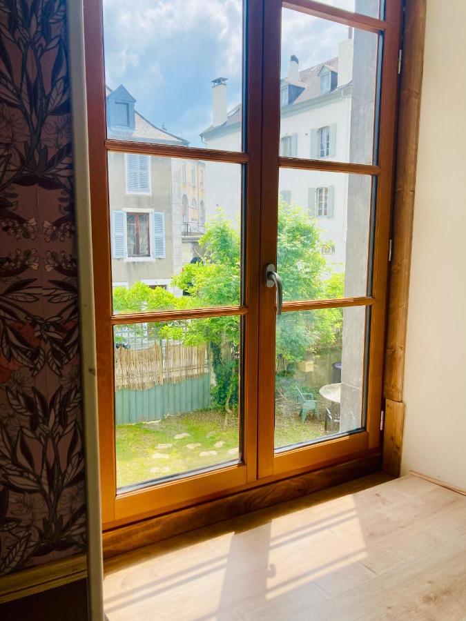 Une Maison De Famille Oloron-Sainte-Marie Exterior foto